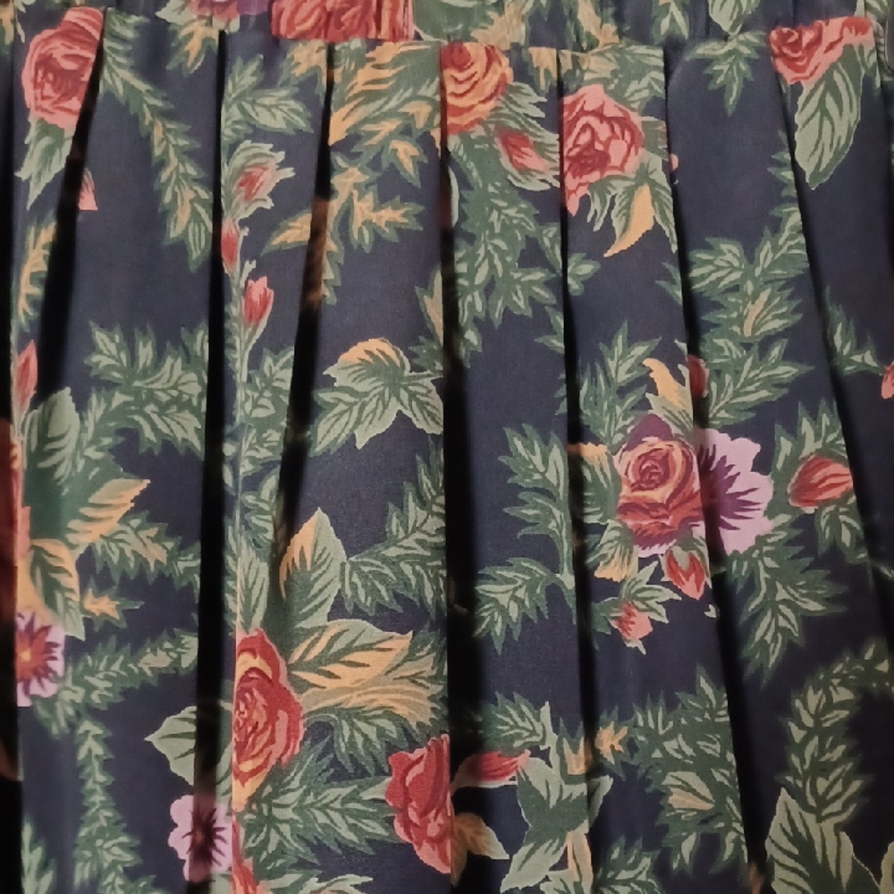 Floral Pleated Skirt🌹